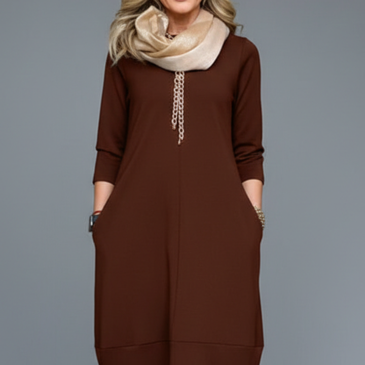 Women Midi Dress with Round Neck and Pockets
