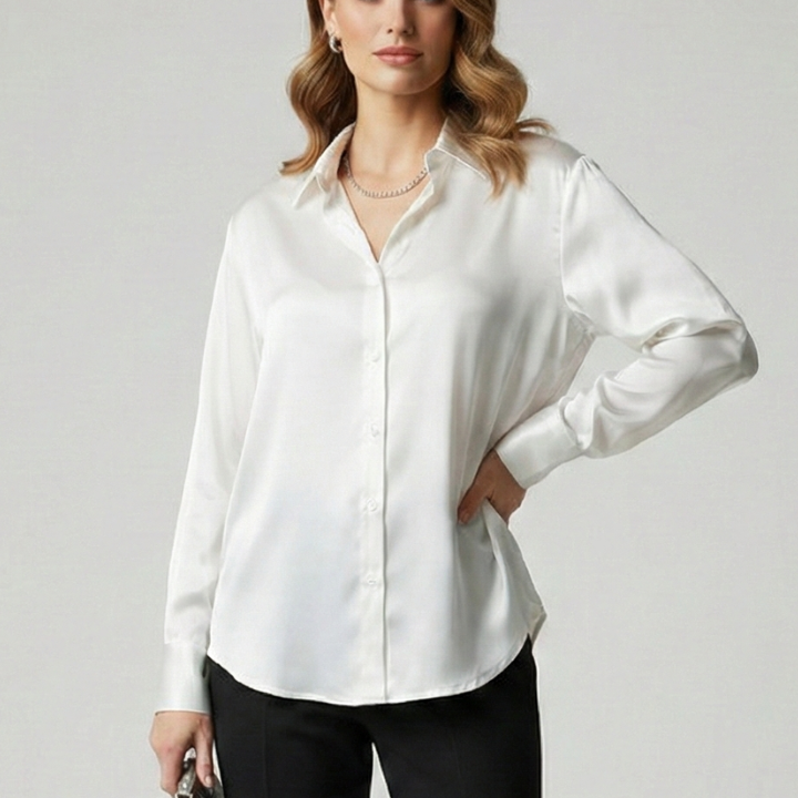 Women’s Shirt with Button Fastening and Collared Neck
