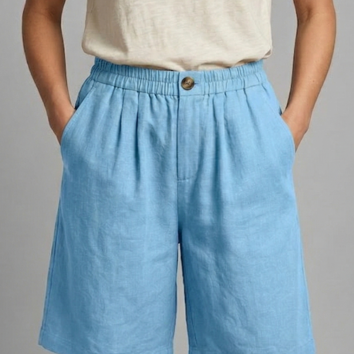 Women’s Shorts with Elastic Waistband and Side Pockets